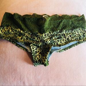 3/$15 Never Worn VS Panties